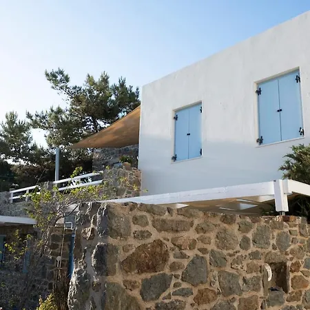 Aquablusyros 2 公寓 *